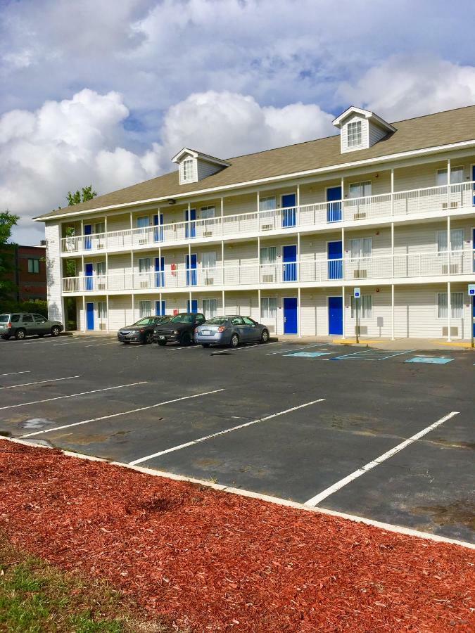 Intown Suites Extended Stay North Charleston Sc - Rivers Ave Esterno foto